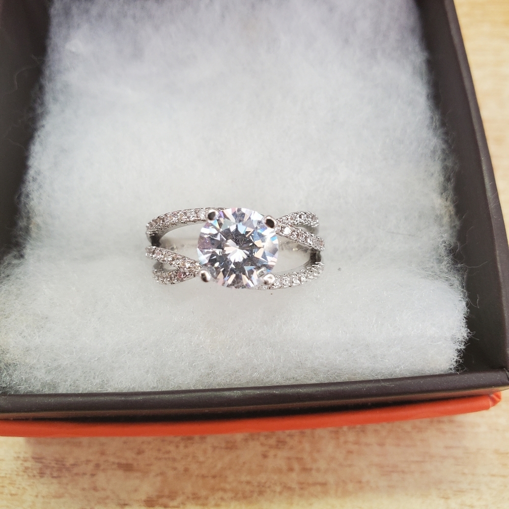 Ladies ring